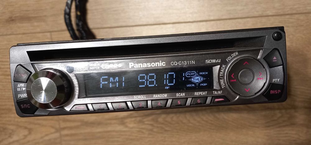 Stare radio Panasonic CQ-C1311N Classic retro MP3