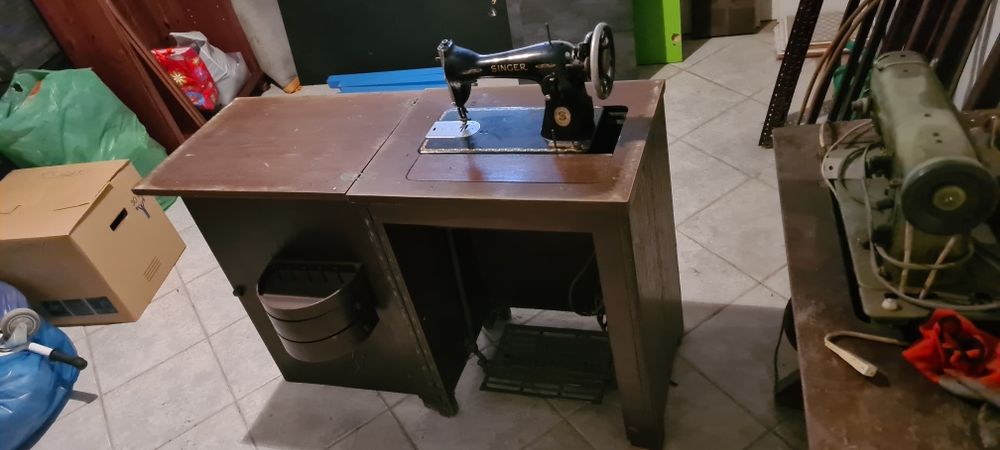 Maszyny do szycia Singer, Husqvarna