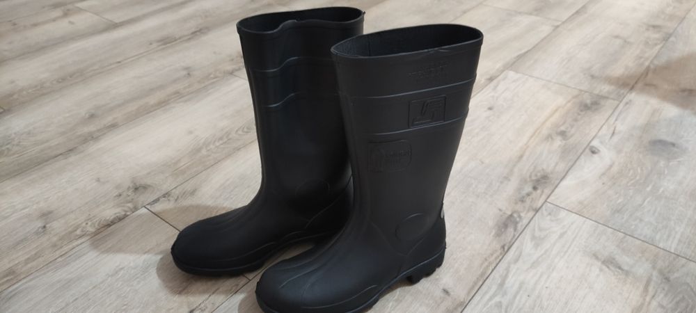 Nowe Buty gumowe robocze gumiaki gumowce  42-43