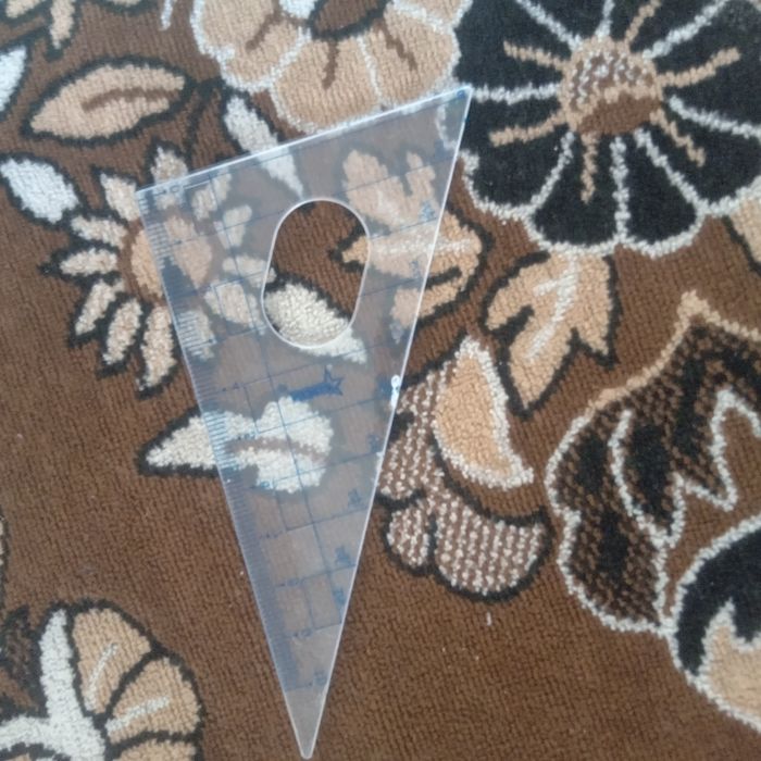 Продам атлас та шкільне приладдя!!!