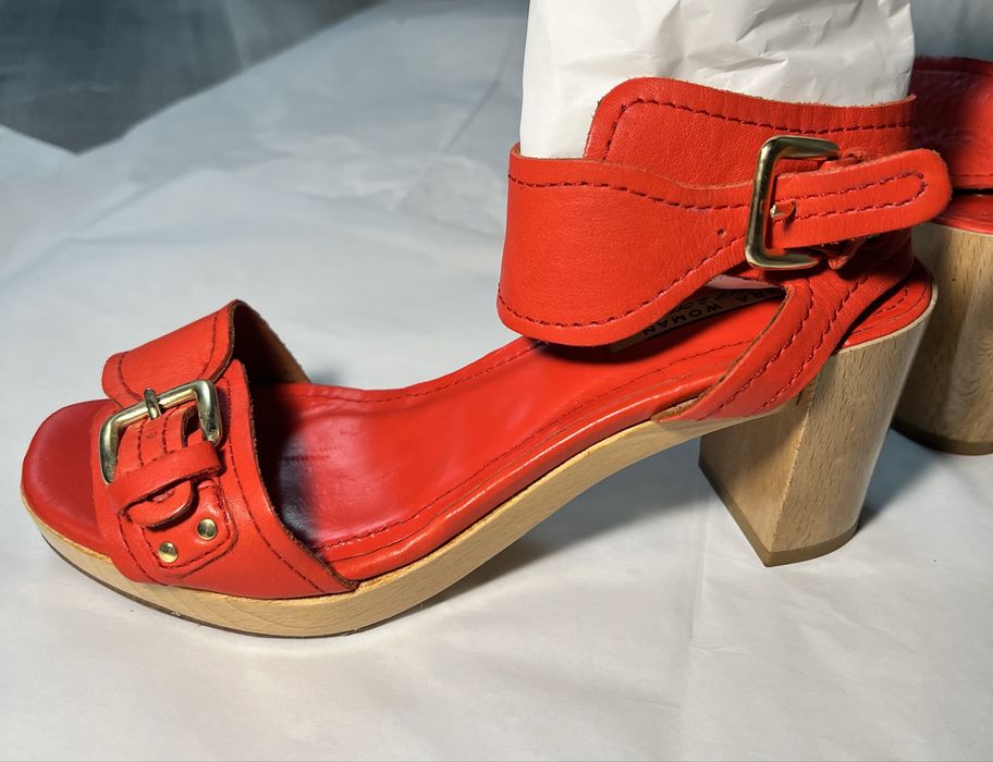 Шкіряні босоніжки Zara на деревʼяній підошві