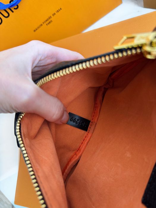Бананка чорна чоловіча жіноча Louis Vuitton bumbag луи витон кожа