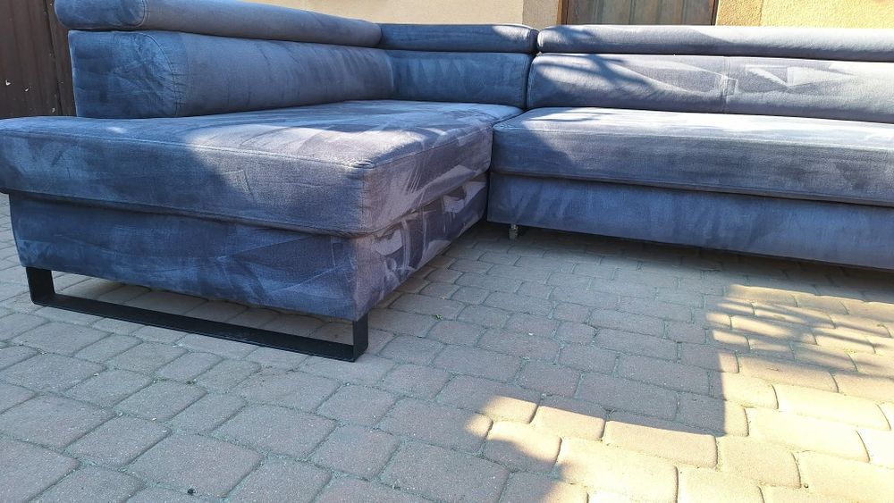 Narożnik super stan zagłówki regulowane.