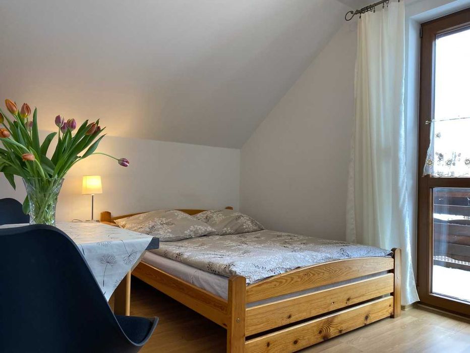 Pokoje Haratek przy Gondoli stoku wyciągu noclegi ferie narty ski zima