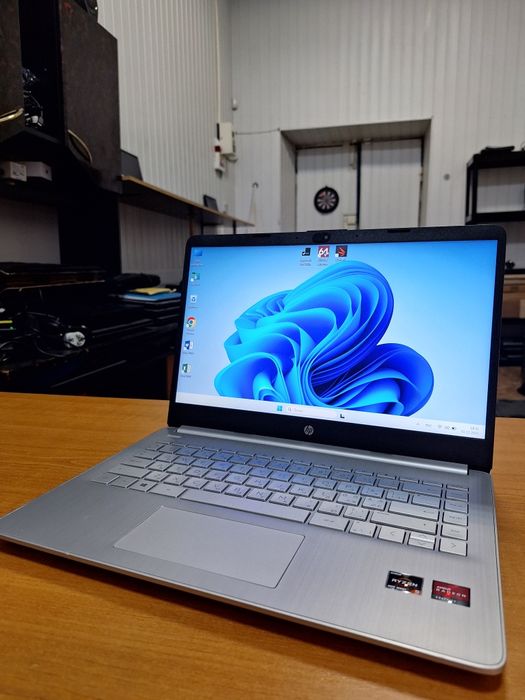 HP 14s-fq0053no HexaCore AMD Ryzen 5 4500U DDR4 16Gb SSD 512Gb