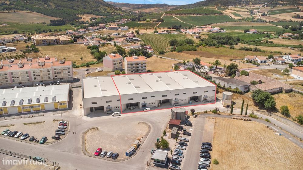 Armazém à venda , Quinta de Matos