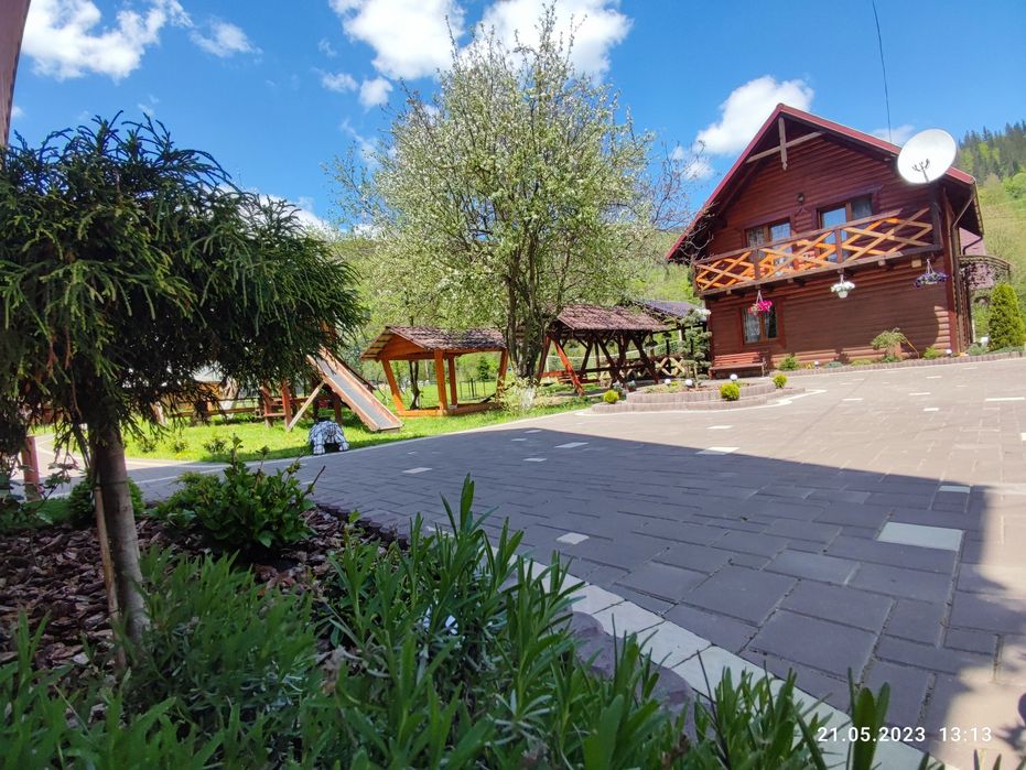 Котедж "Ясень" з кухнею на 3 номери 2 санвузли