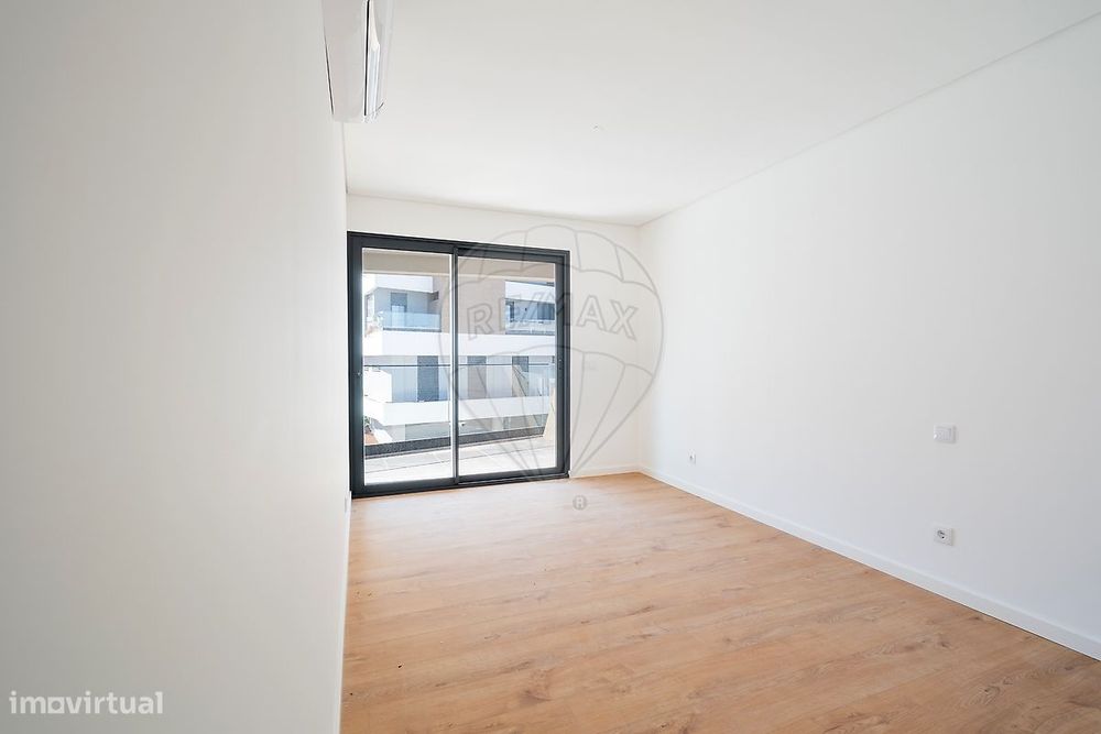 Apartamento T4 para venda