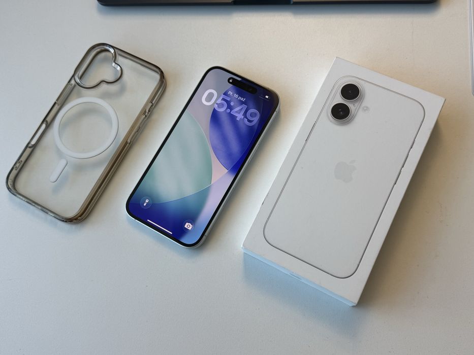 Iphone 16 biały 128GB