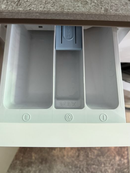 Máquina de lavar e secar encastrável SMEG LSIA127 – 7/4 kg