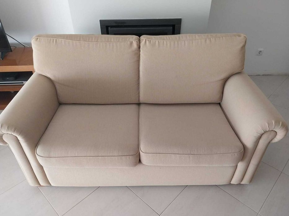 Sofá de 2 lugares