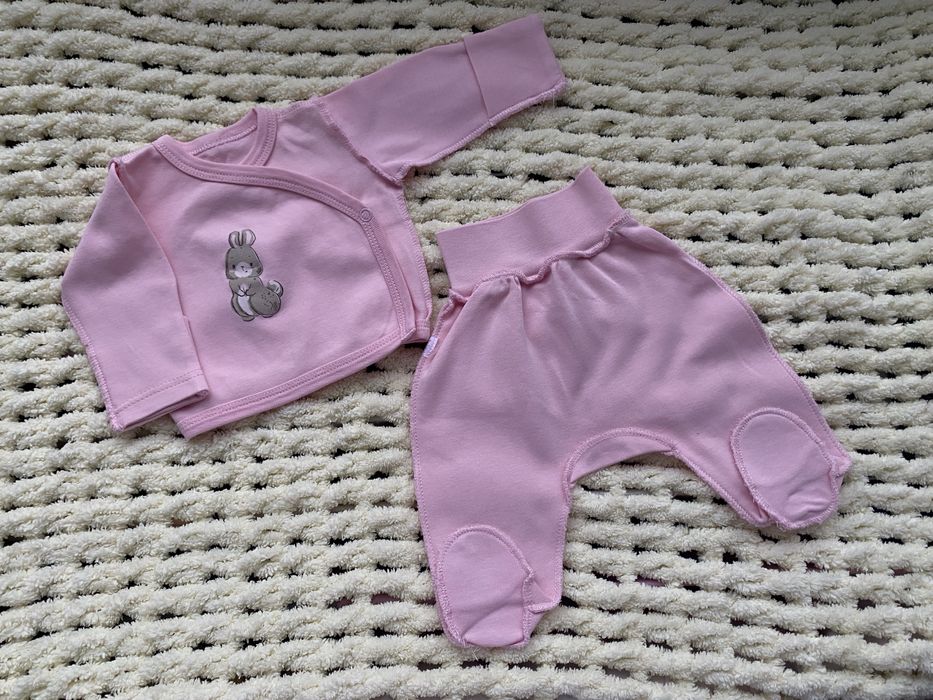 Одяг для дитини в пологовий