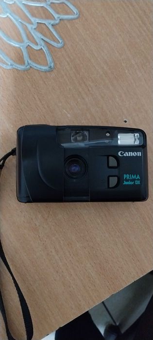 Aparat fotograficzny analogowy Canon Prima Junior DX.