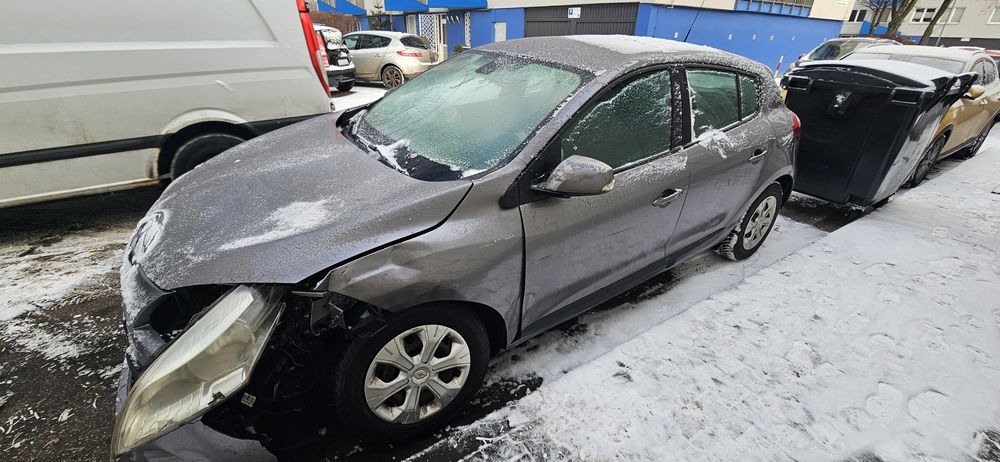 Auto po wypadku Renault Megane,