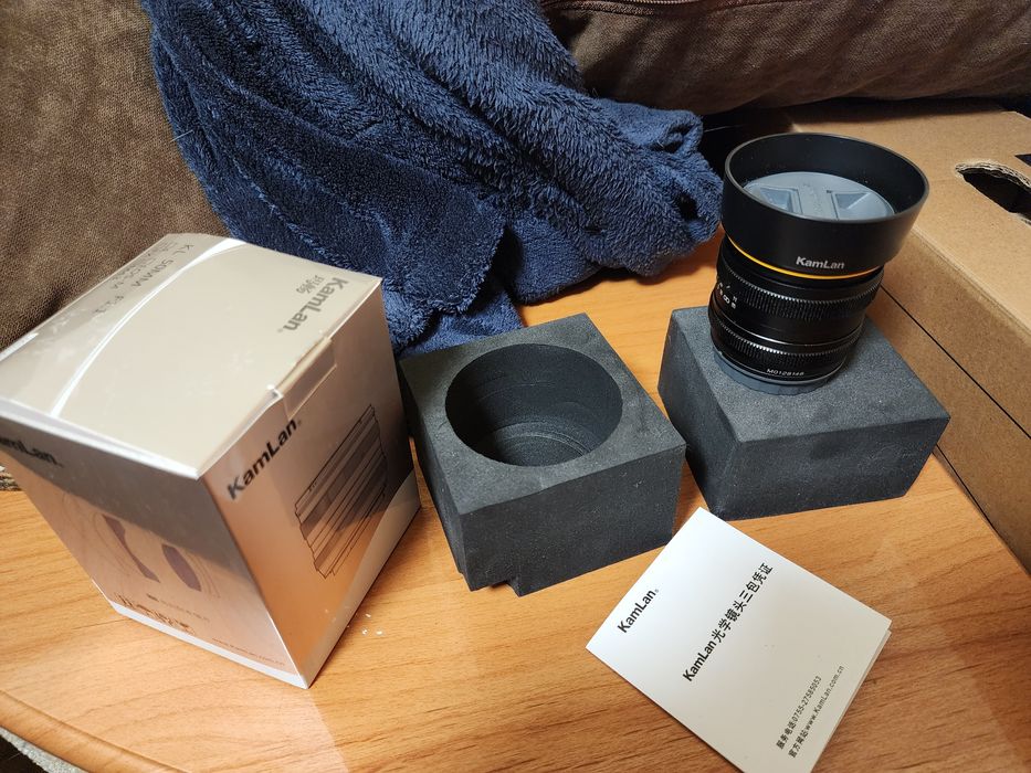 Об'єктив Kamlan 50mm f1.1APS-C sony e mount