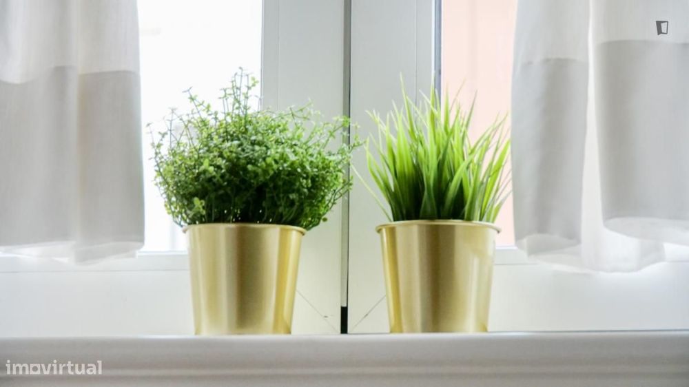 Quarto - localizado em Arroios Lisbon