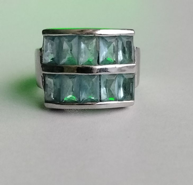 Anel de prata com zircónias