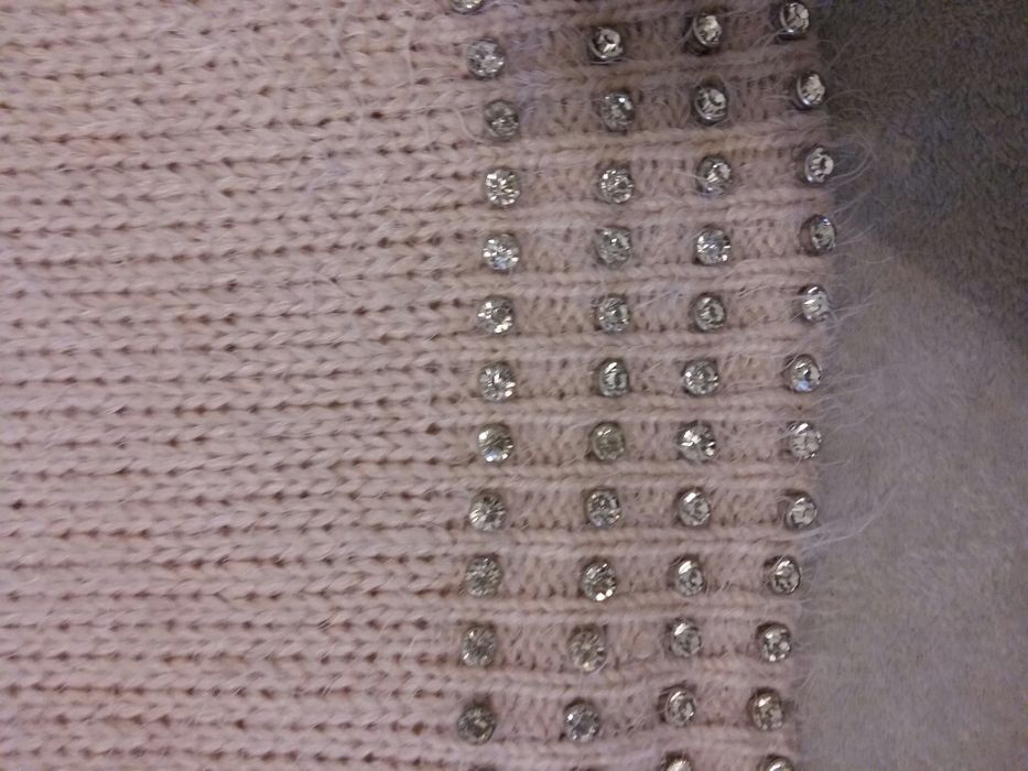 Sweter kryształy 38