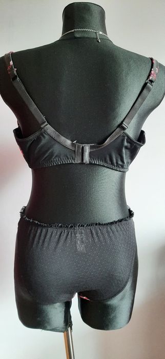 Sexi komplet bielizny 42/44 (85E)