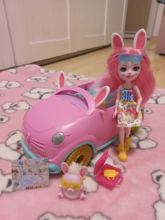 Enchantimals 9 laleczki i samochód