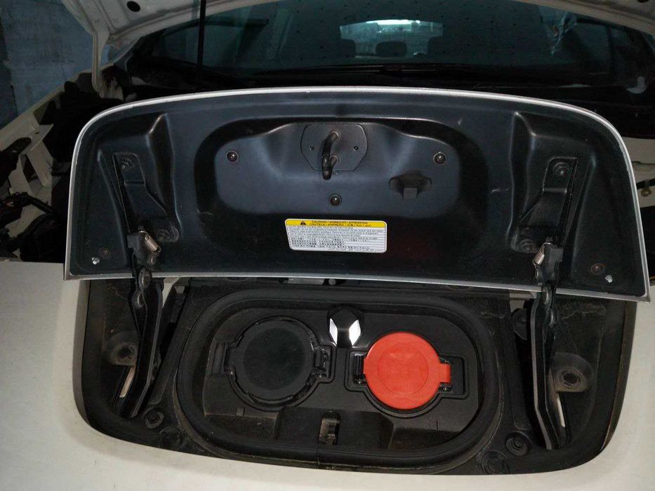 Лючок кришка порту зарядки Nissan Leaf ZE1 2018-2023 з механізмом