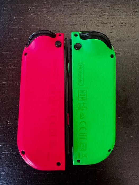 Nintendo Switch Joy-Con Direito Rosa Neon + Esquerdo Verde Neon