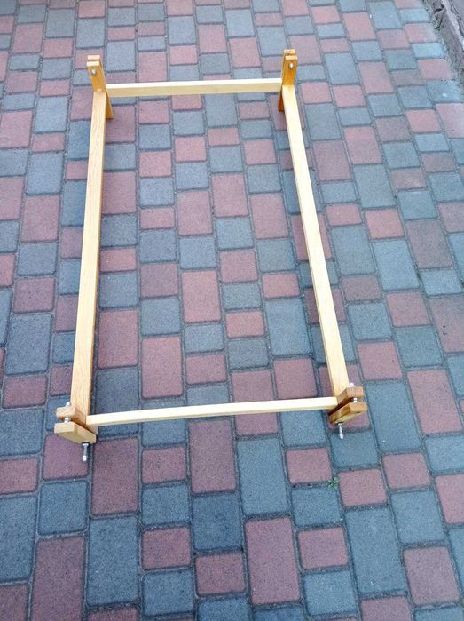 Дитяче ліжко на шарнірах