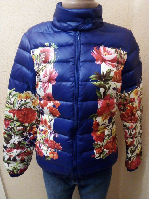 Куртка жіноча демісезонна р. 42. Фірма MONCLER.