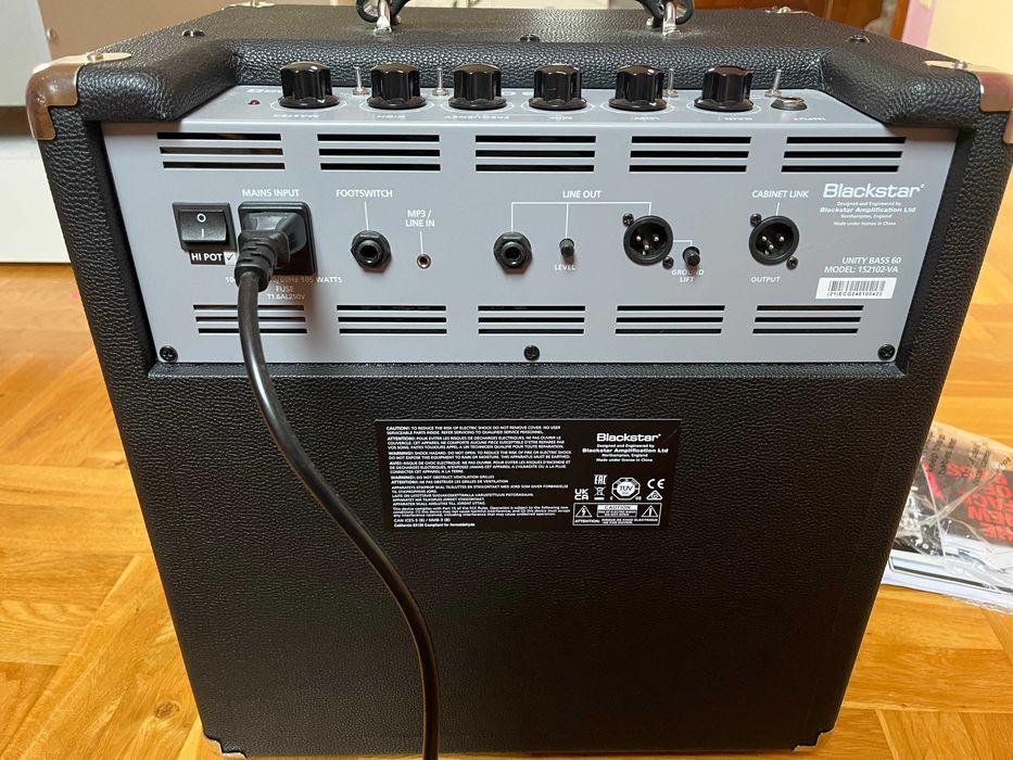 Black star Unity 60u wzmacniacz do gitary basowej