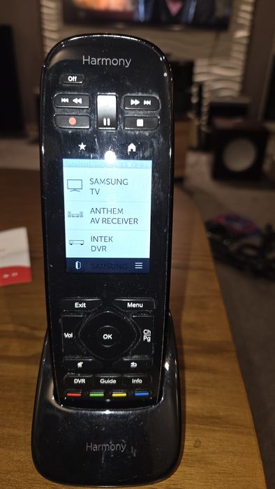 Anthem Avm 60  cyfrowy procesor kina domowego plus końcówka mocy Audiolab 8200X7 k