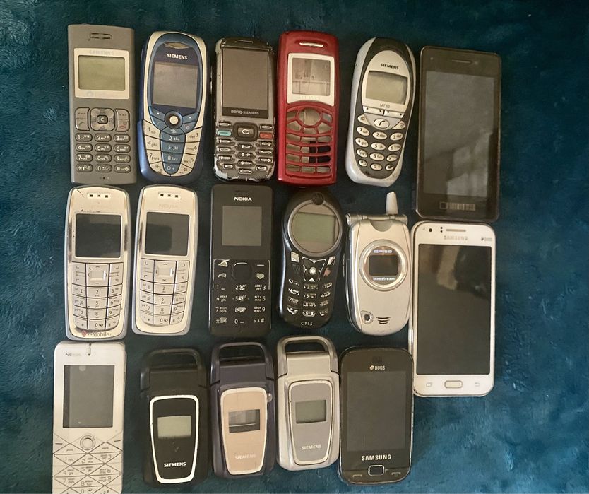 Лот телефонів на запчастини