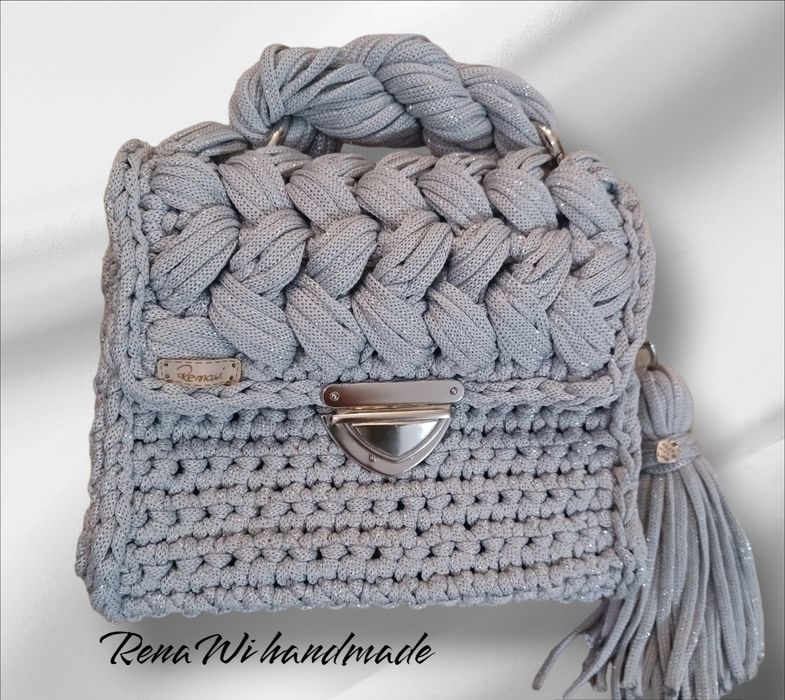 Torebka handmade srebrna nitka