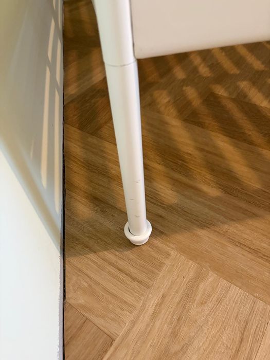 IKEA LEIRVIK ze stelażem LEIRSUND, 140x200cm