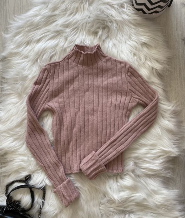 Krótki różowy sweterek S damski sweter golf prążek