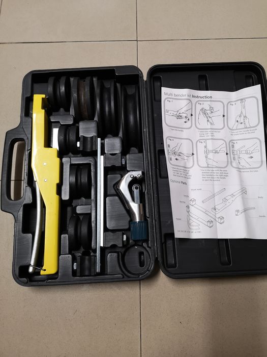 Alicate manual de curvar cobre