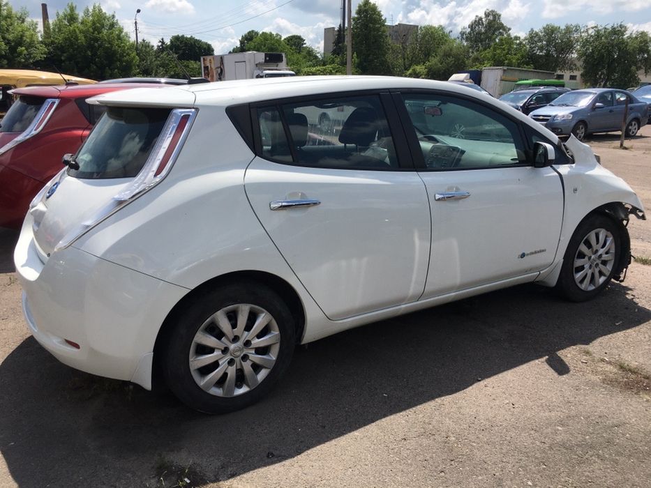 Розборка на запчастини шрот Ніссан Ліф Nissan Leaf 11-12 13-17 18-22