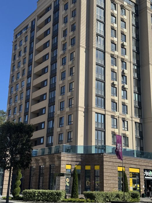 Двокімнатна з дизайнерським ремонтом в ЖК Центральний преміум! - More