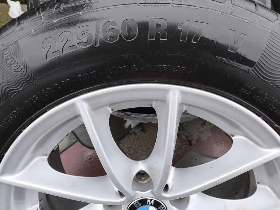 Продам оригінальні диски BMW з резиною
