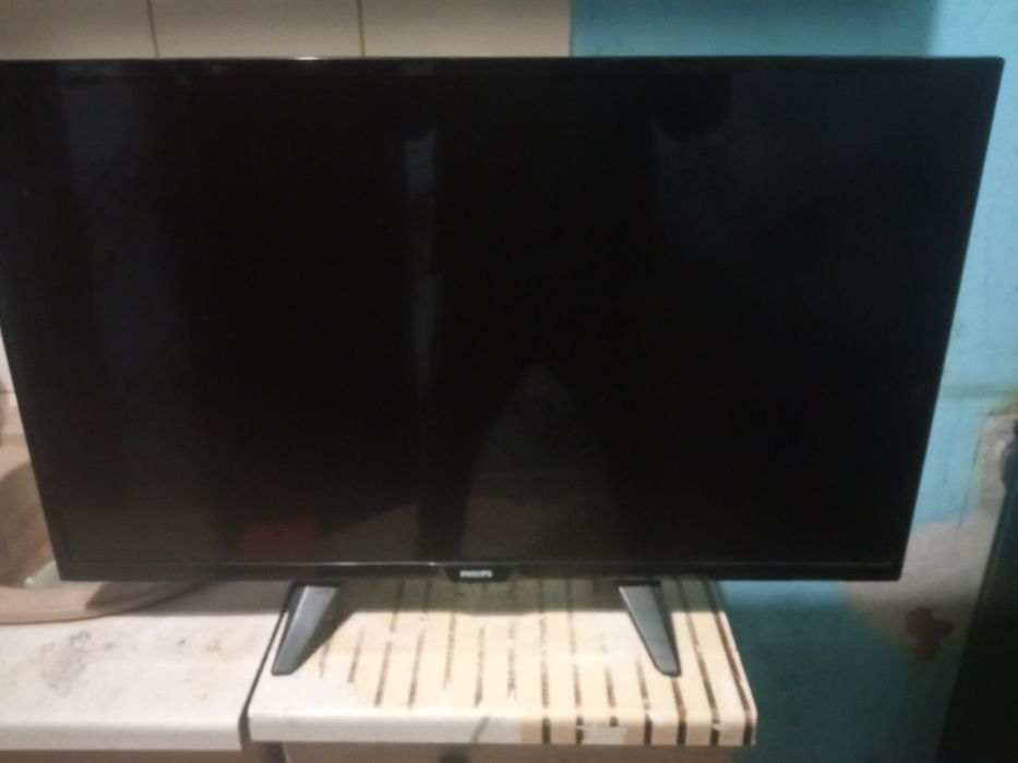 Telewizor Philips 32" na części