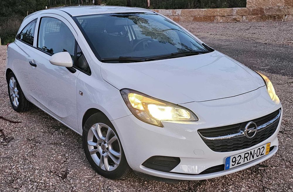 Opel Corsa 1.3 CDTI 2016 – 136.000 km – Excelente Estado e Económico