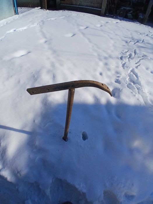 Стійка культиватора s подібна.