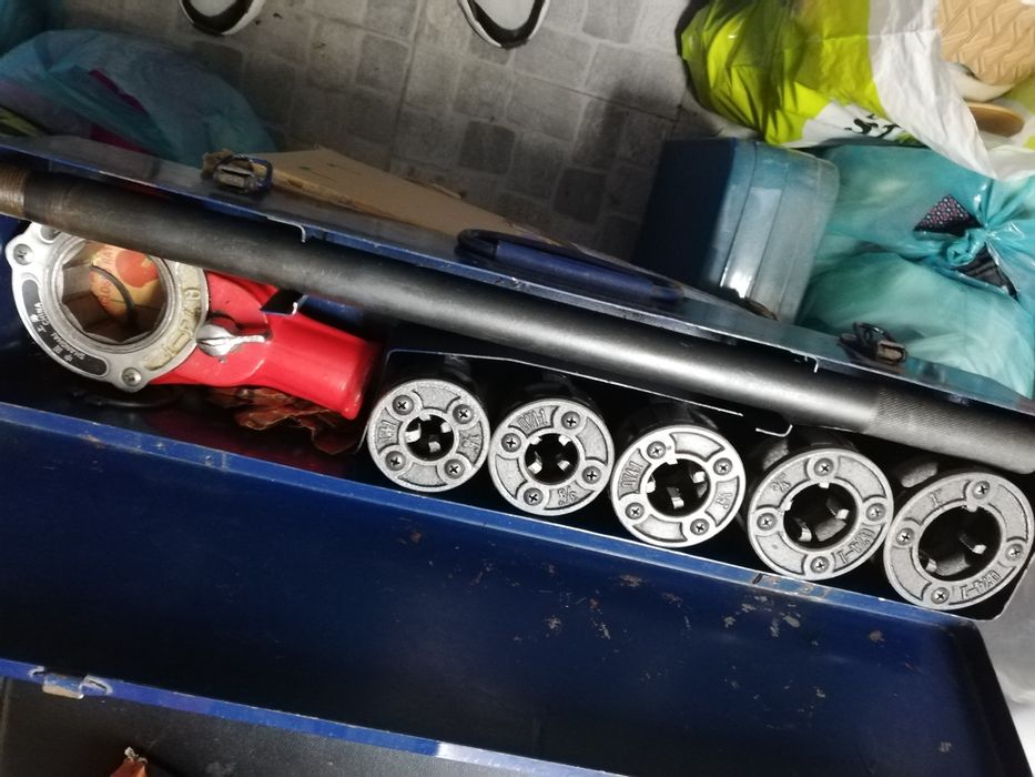 Tarracha ferramenta para abrir rosca