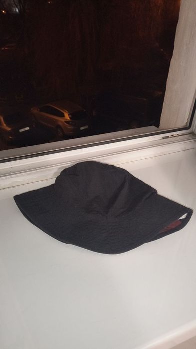 Продам оригінальну панаму BURBERRY