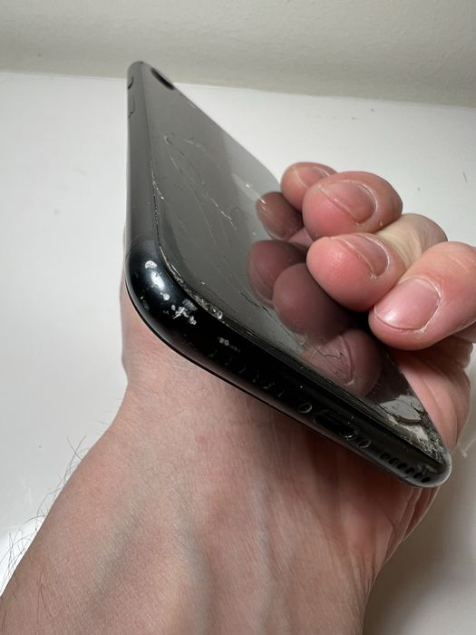 Iphone se 2020 під ремонт #1159