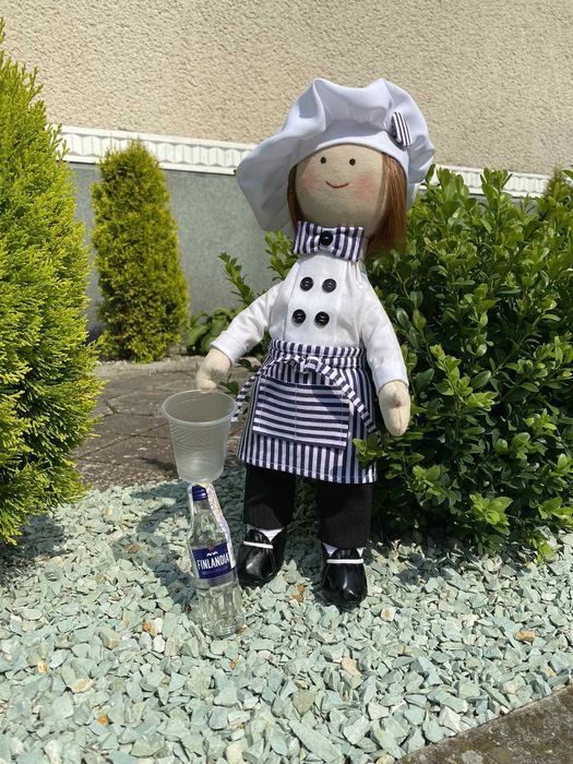 Текстильна лялька кухар