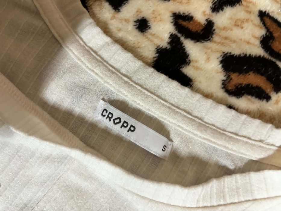 Biała koszulka Cropp rozmiar S