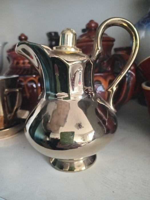 Золотая чашечка   на утреннее чаепитие