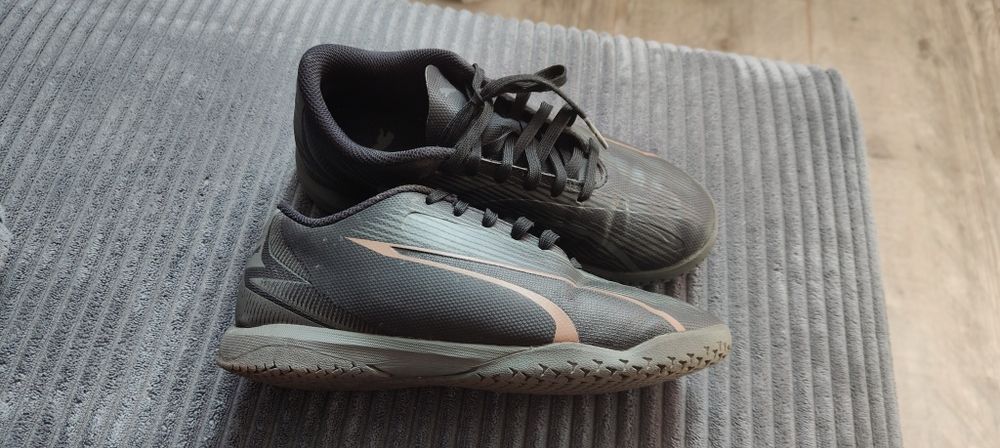 Puma halówki r 33