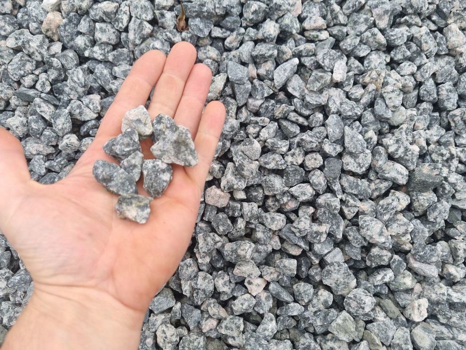 Kamień granitowy szary niebieski grys granitowy jak dalmatyńczyk