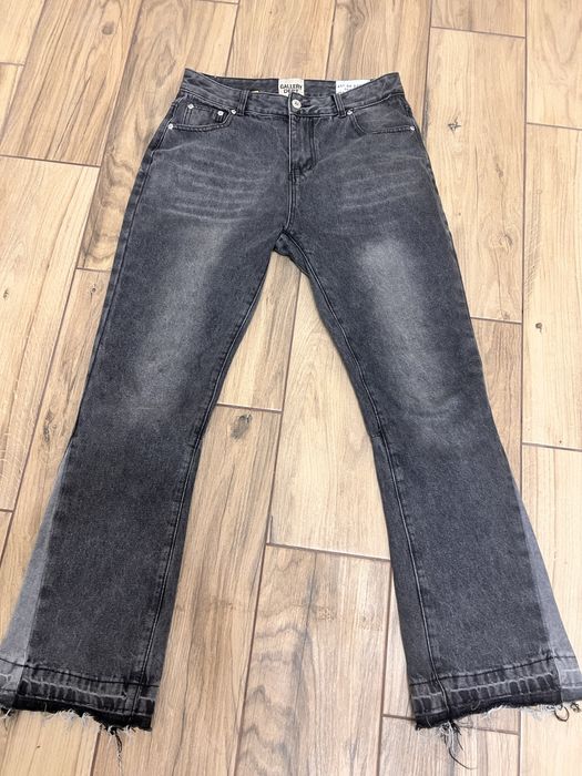 Джинси flared gallery dept.